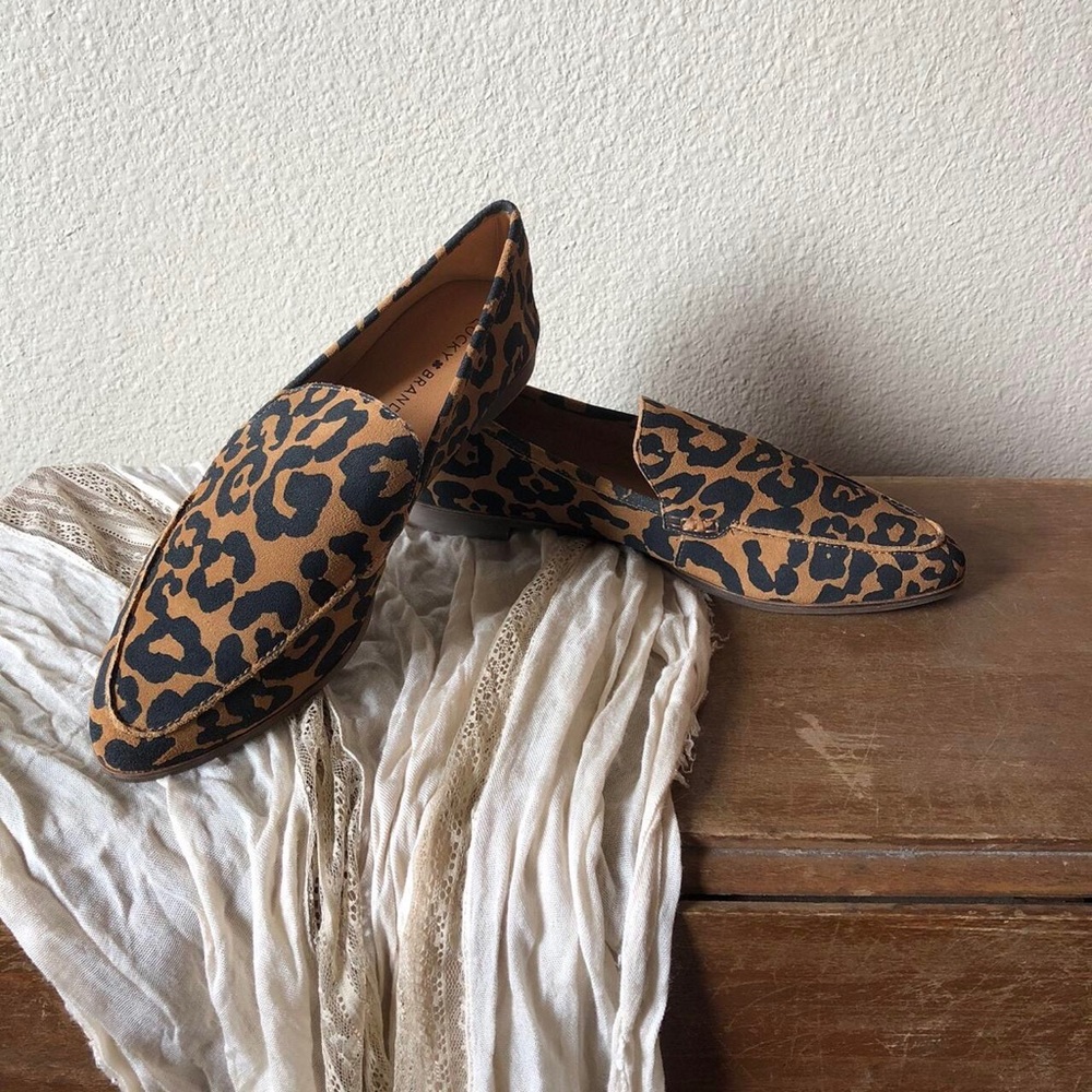 Suede leather cheetah print Luck Brand ballet flats size 9.5